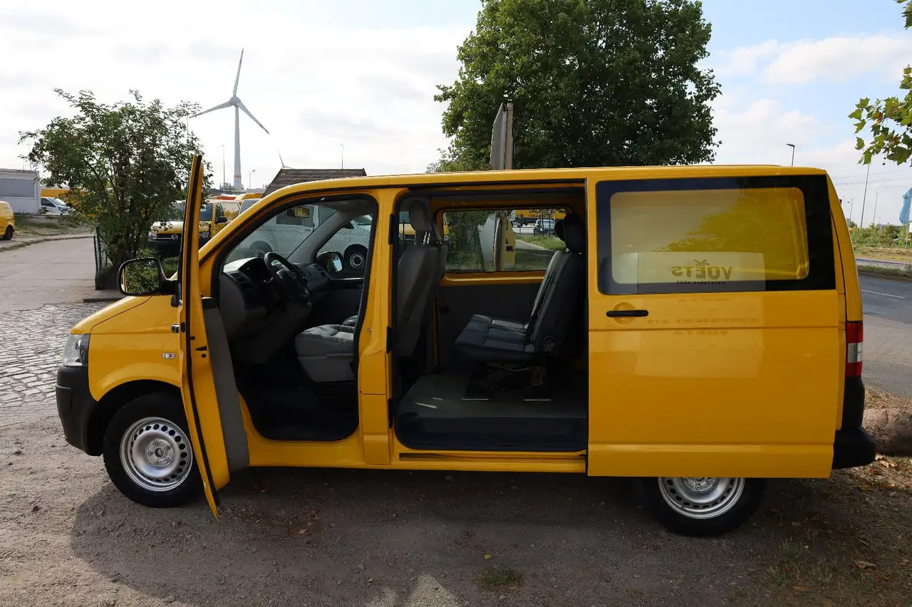 Volkswagen T5 Transporter/ 2.0 TDI/EU5/1.Hand/5-Sitze - Utilitaire double cabine: photos 1 Volkswagen T5 Transporter/ 2.0 TDI/EU5/1.Hand/5-Sitze - Utilitaire double cabine: photos 1