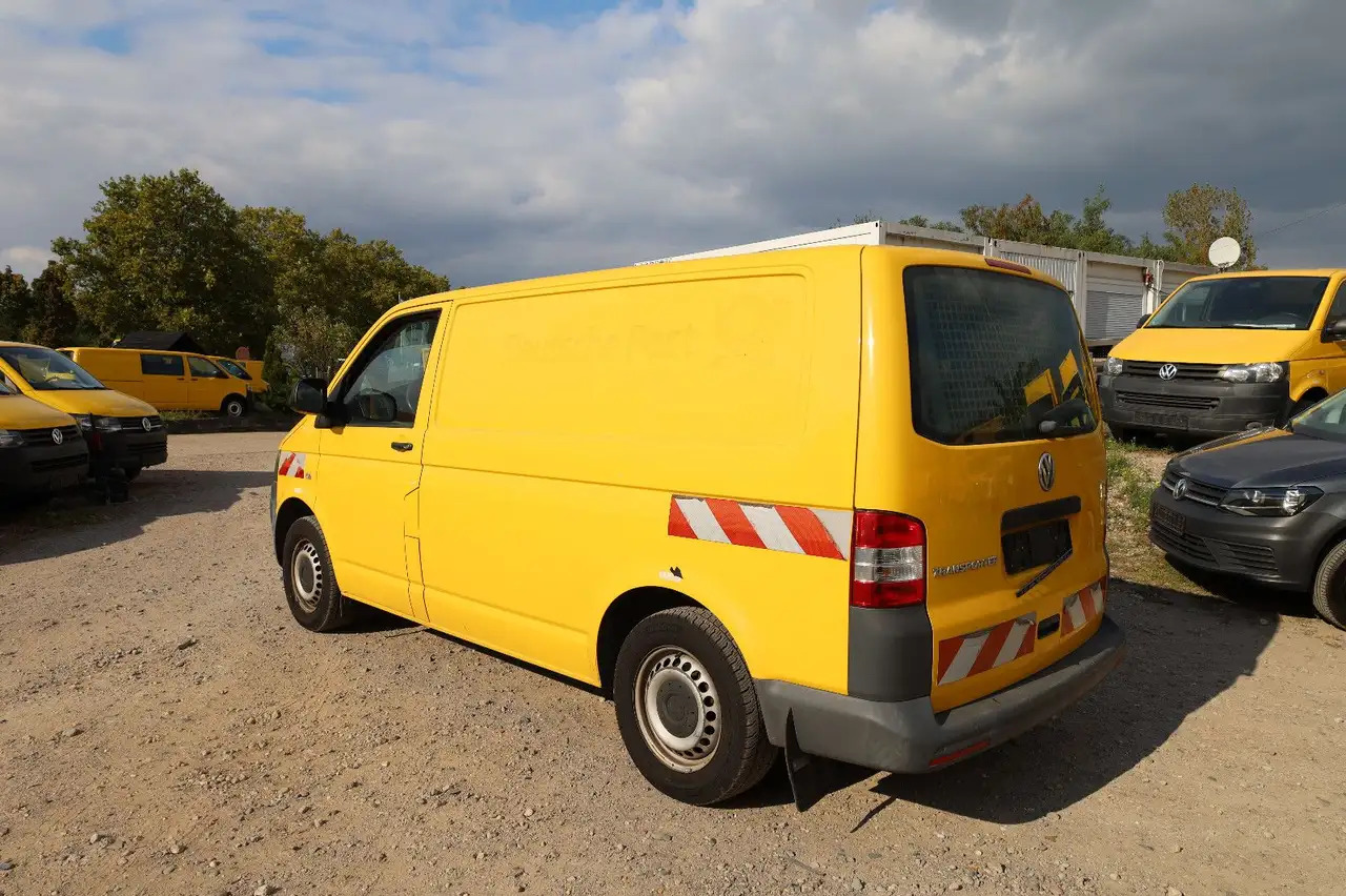 Volkswagen T5 Transporter/ 2.0 TDI/EU5/Werkstattfahrzeug - Fourgon utilitaire, Véhicule de voirie/ Spécial: photos 5 Volkswagen T5 Transporter/ 2.0 TDI/EU5/Werkstattfahrzeug - Fourgon utilitaire, Véhicule de voirie/ Spécial: photos 5