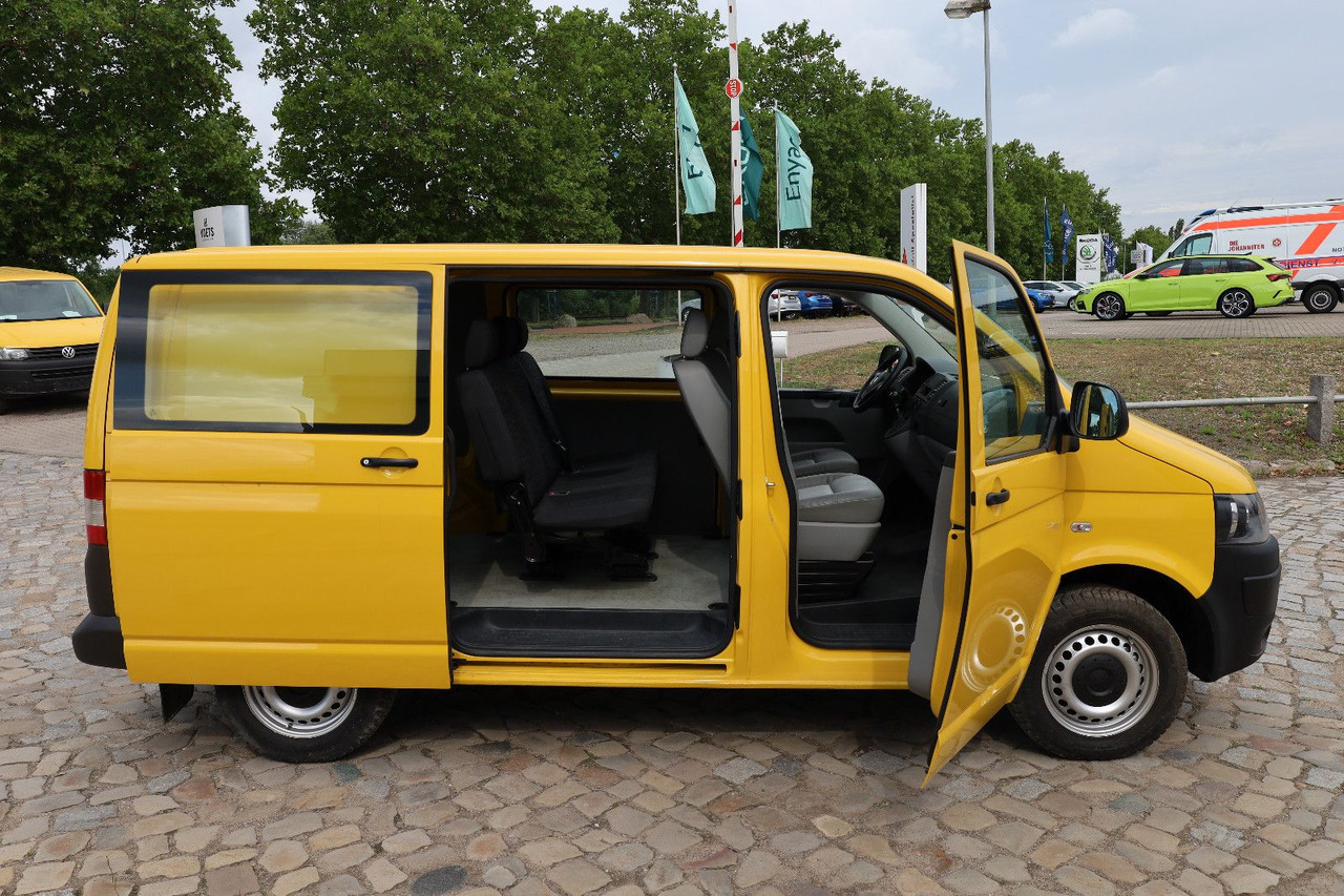 Volkswagen T5 Transporter Kasten-Kombi 2.0 TDI/EU5/5-Sitze - Transport de personnes: photos 2 Volkswagen T5 Transporter Kasten-Kombi 2.0 TDI/EU5/5-Sitze - Transport de personnes: photos 2
