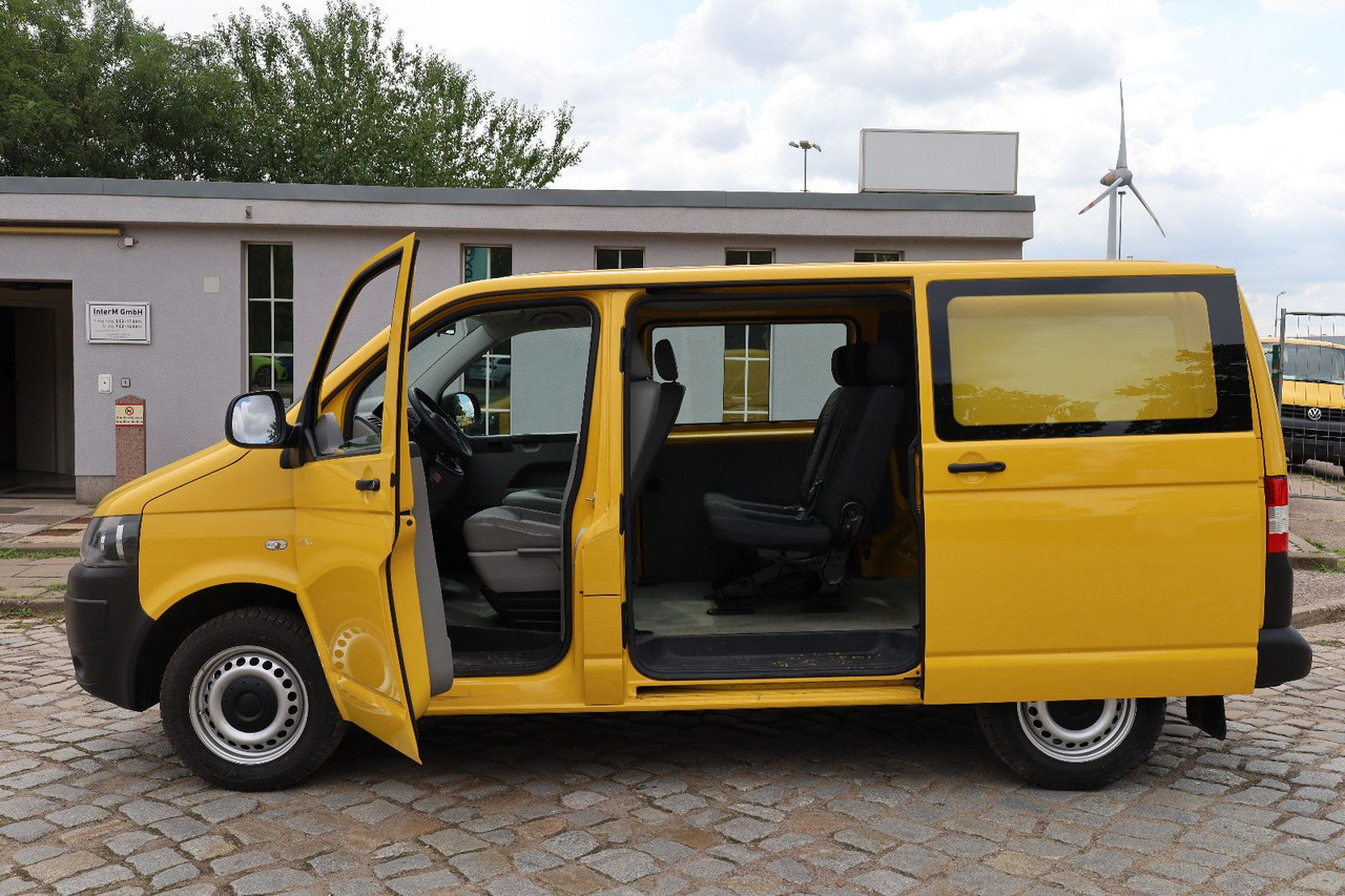 Volkswagen T5 Transporter Kasten-Kombi 2.0 TDI/EU5/5-Sitze - Transport de personnes: photos 1 Volkswagen T5 Transporter Kasten-Kombi 2.0 TDI/EU5/5-Sitze - Transport de personnes: photos 1