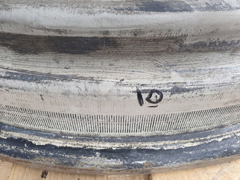 New Holland velg 23x38 - Jante: photos 5 New Holland velg 23x38 - Jante: photos 5