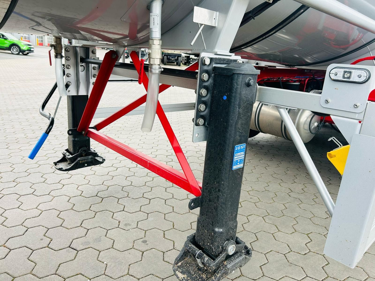 Semi-remorque citerne Kässbohrer STS.SS Edelstahl Tankauflieger Bitumen 32m³: photos 9