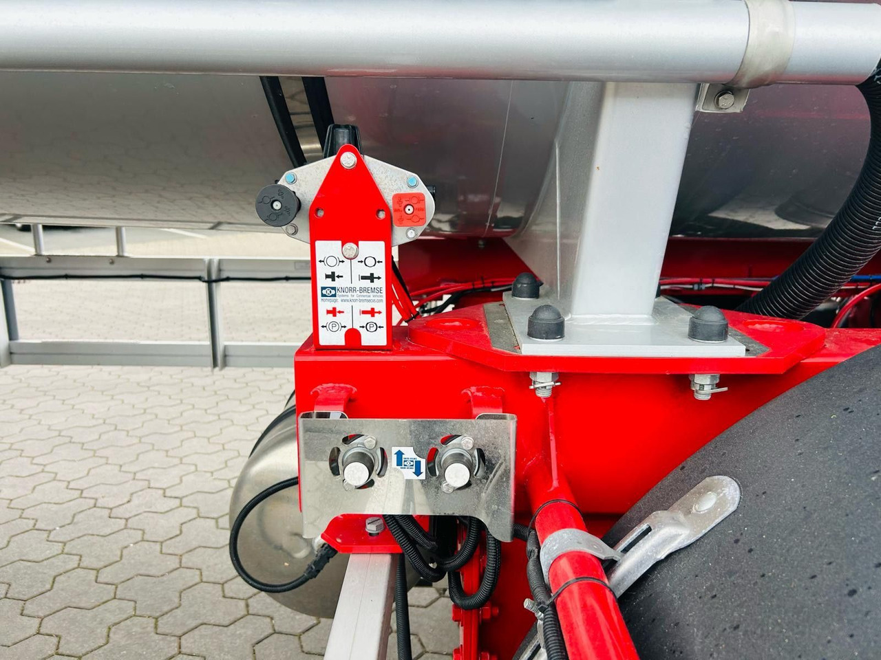 Semi-remorque citerne Kässbohrer STS.SS Edelstahl Tankauflieger Bitumen 32m³: photos 6