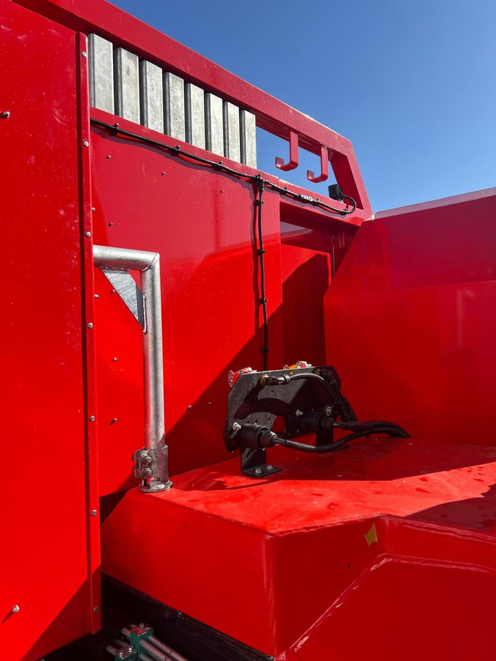 MAN 8x4 mit F1150RA.2.28 L616 Winde, 2.per. Korb - Camion plateau, Camion grue: photos 2 MAN 8x4 mit F1150RA.2.28 L616 Winde, 2.per. Korb - Camion plateau, Camion grue: photos 2