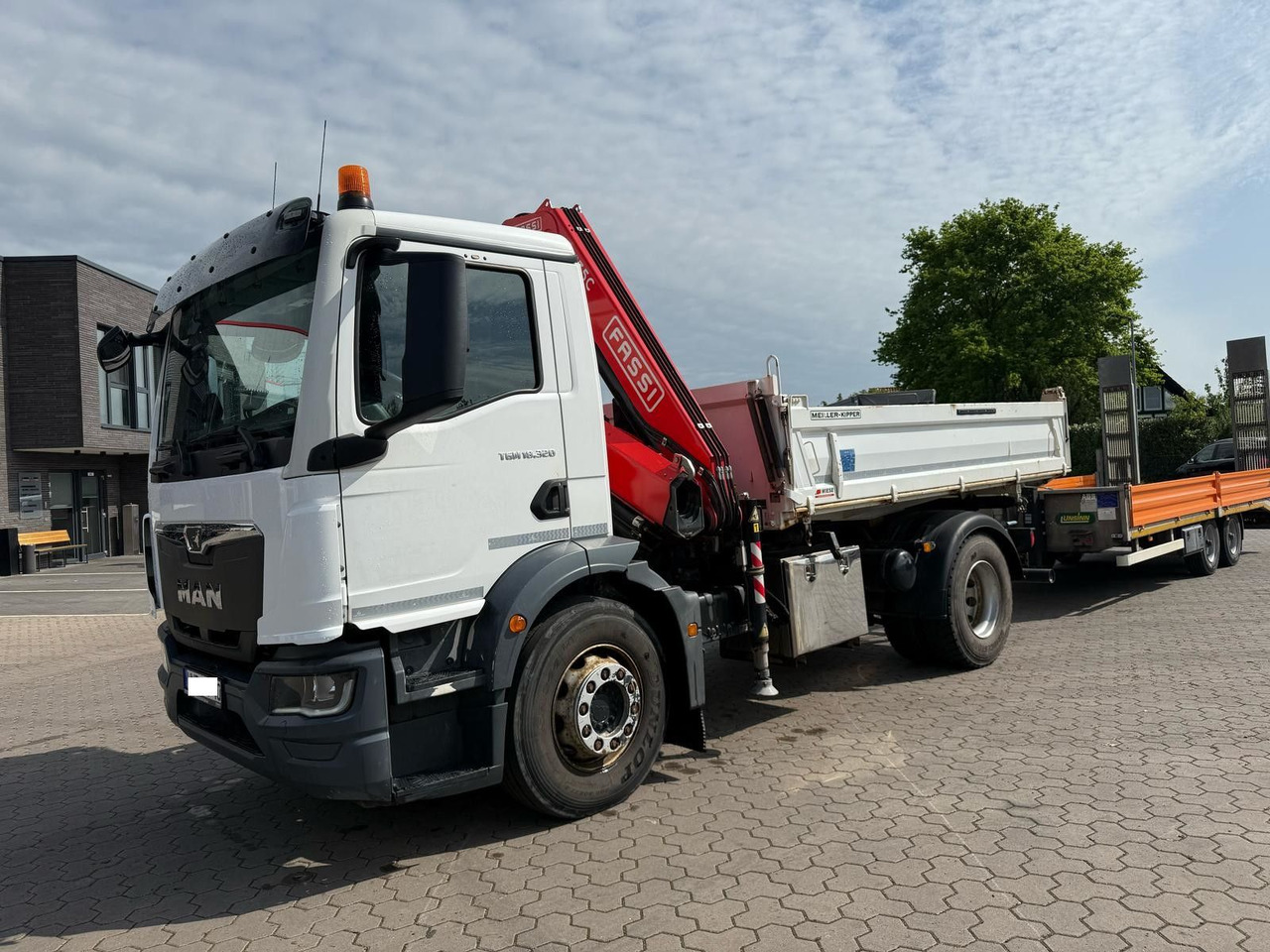 MAN TGM 18.320 4x2 BB mit Kran Fassi F135 Kipper - Camion benne, Camion grue: photos 2 MAN TGM 18.320 4x2 BB mit Kran Fassi F135 Kipper - Camion benne, Camion grue: photos 2