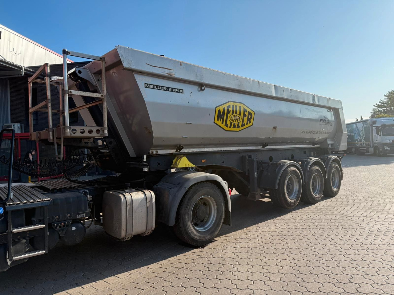 Meiller F.X. MEILLER KISA3 24 m3 - Semi-remorque benne: photos 1 Meiller F.X. MEILLER KISA3 24 m3 - Semi-remorque benne: photos 1