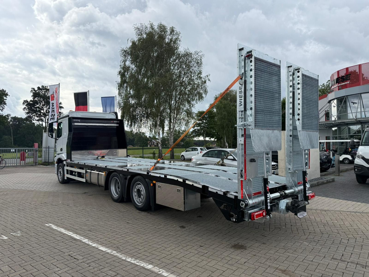 Mercedes-Benz Actros mit Rampen, Maschinentransporter - Camion porte-voitures: photos 3 Mercedes-Benz Actros mit Rampen, Maschinentransporter - Camion porte-voitures: photos 3