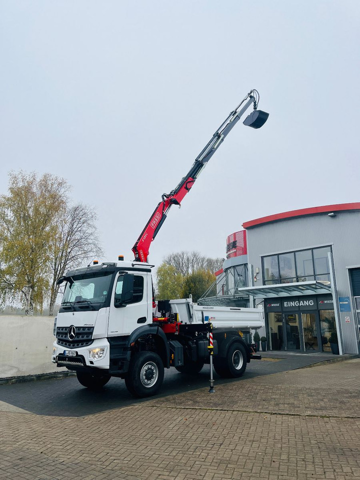Mercedes-Benz Arocs 1835 4x4 Meiller Fassi F135 Kran Kipper - Camion benne, Camion grue: photos 4 Mercedes-Benz Arocs 1835 4x4 Meiller Fassi F135 Kran Kipper - Camion benne, Camion grue: photos 4