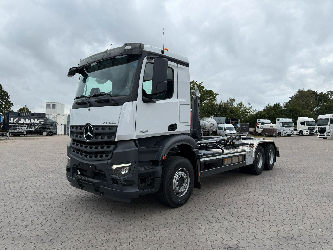 Mercedes-Benz Arocs 5 2651L 6 x4 Meiller RS 2170 - Camion ampliroll: photos 3 Mercedes-Benz Arocs 5 2651L 6 x4 Meiller RS 2170 - Camion ampliroll: photos 3