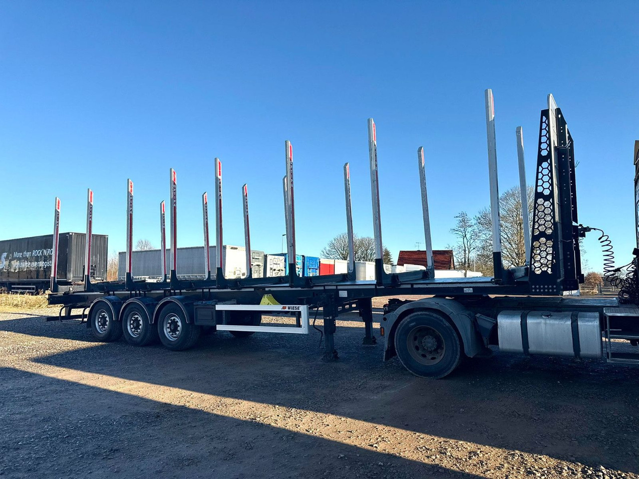 PAVIC Holzauflieger mit Schemel und Rungen - Semi-remorque grumier: photos 2 PAVIC Holzauflieger mit Schemel und Rungen - Semi-remorque grumier: photos 2