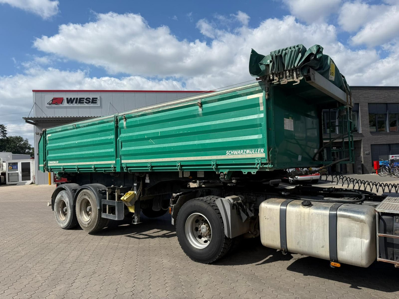 Schwarzmüller 2 Achs Dreiseitenkipper 21m³ mit elektr. Verdeck - Semi-remorque benne: photos 2 Schwarzmüller 2 Achs Dreiseitenkipper 21m³ mit elektr. Verdeck - Semi-remorque benne: photos 2