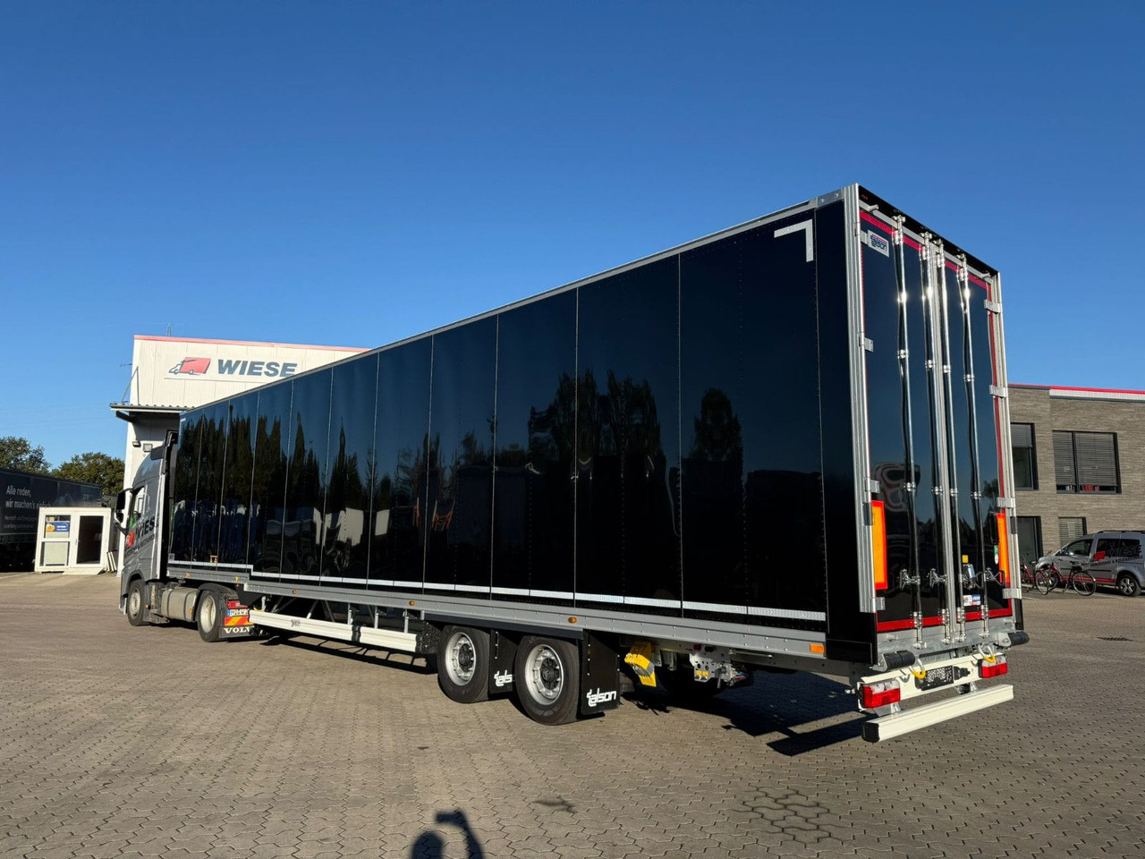 Talson TGG TAL 12/18 Mega Kofferauflieger 99m³ - Semi-remorque fourgon: photos 1 Talson TGG TAL 12/18 Mega Kofferauflieger 99m³ - Semi-remorque fourgon: photos 1