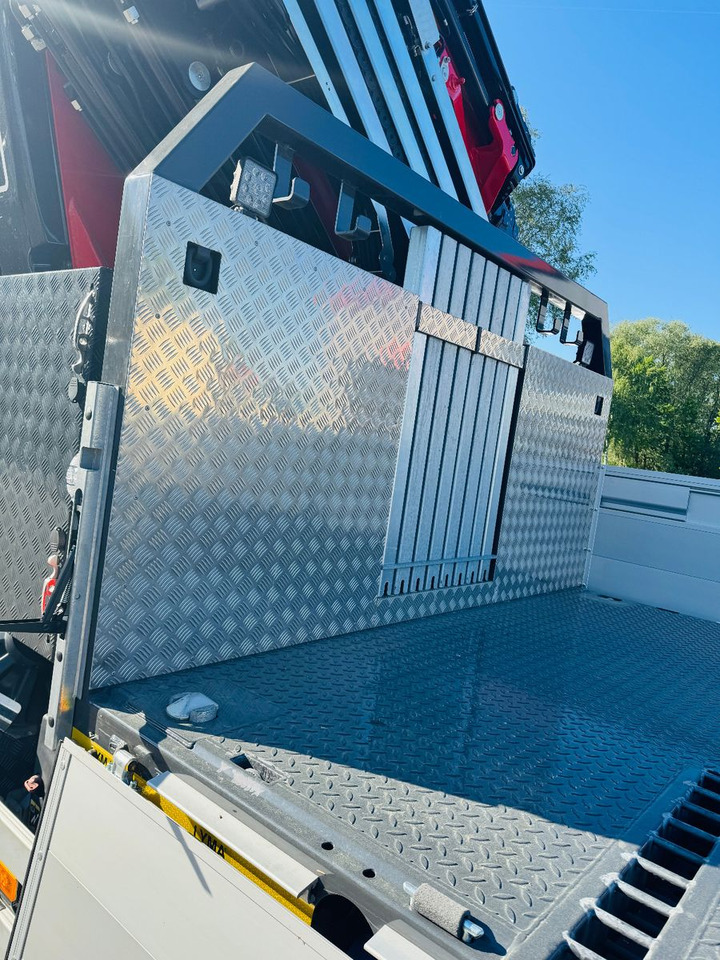 Volvo FH 500 8x2 mit F710RA.2.27 L426 und V20 Winde - Camion grue: photos 3 Volvo FH 500 8x2 mit F710RA.2.27 L426 und V20 Winde - Camion grue: photos 3