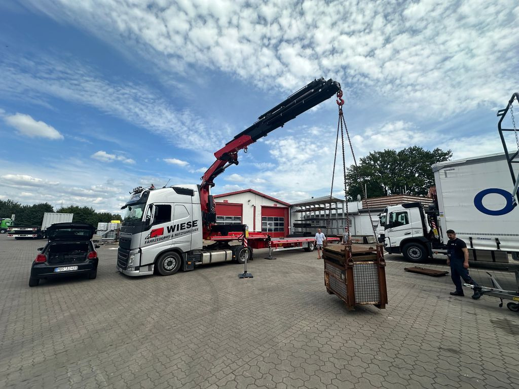 Wiese Stufensattel Tieflader mit Kran Fassi F545 Wiese Stufensattel Tieflader mit Kran Fassi F545 - Semi-remorque surbaissé: photos 5 Wiese Stufensattel Tieflader mit Kran Fassi F545 Wiese Stufensattel Tieflader mit Kran Fassi F545 - Semi-remorque surbaissé: photos 5