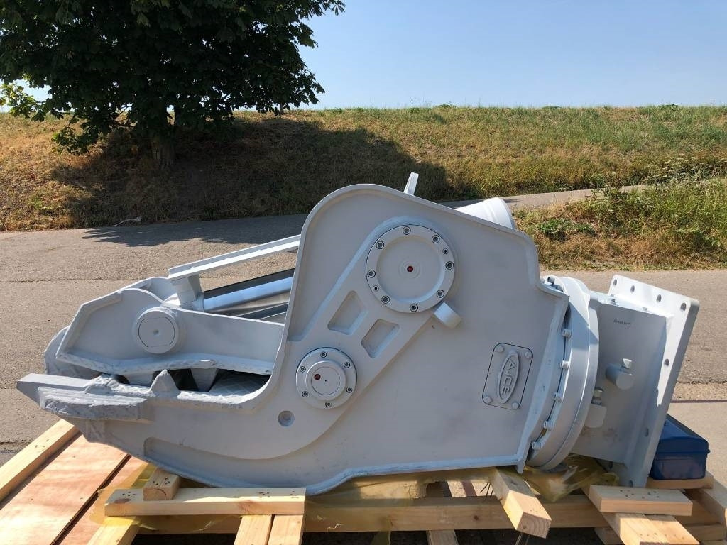 AJCE Europe APL20RV Pulverizer with Hydraulic Rota - Cisaille de démolition pour Engins de chantier: photos 3 AJCE Europe APL20RV Pulverizer with Hydraulic Rota - Cisaille de démolition pour Engins de chantier: photos 3