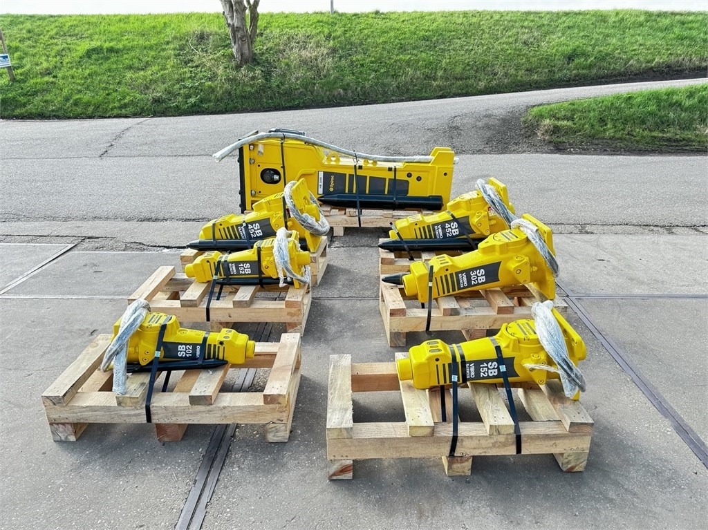 Atlas Copco SB 302 Epiroc SB302 - Marteau hydraulique pour Engins de chantier: photos 4 Atlas Copco SB 302 Epiroc SB302 - Marteau hydraulique pour Engins de chantier: photos 4