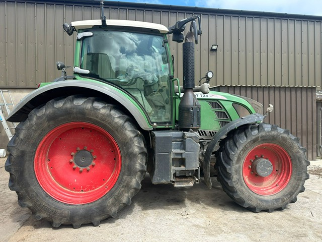 FENDT 724 Plus - Tracteur agricole: photos 2 FENDT 724 Plus - Tracteur agricole: photos 2