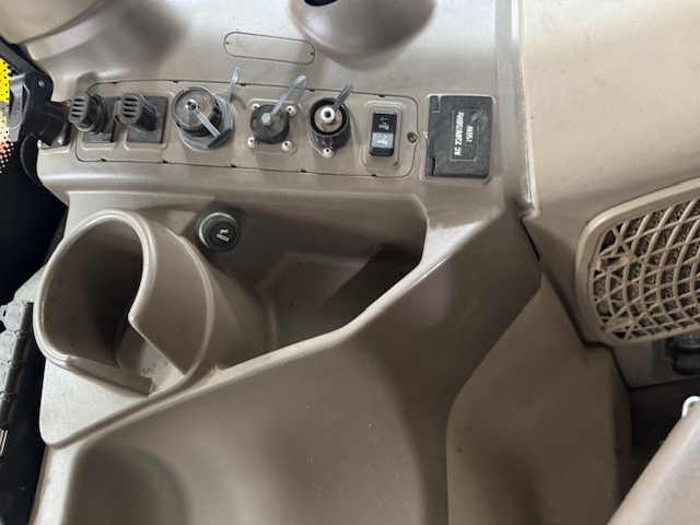 Tracteur agricole JOHN DEERE 6250R: photos 7