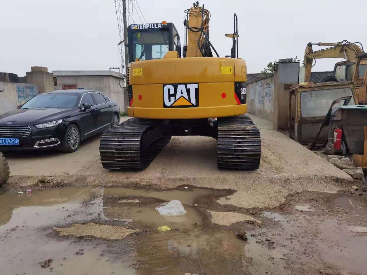 CATERPILLAR 313C - Pelle sur chenille: photos 5 CATERPILLAR 313C - Pelle sur chenille: photos 5