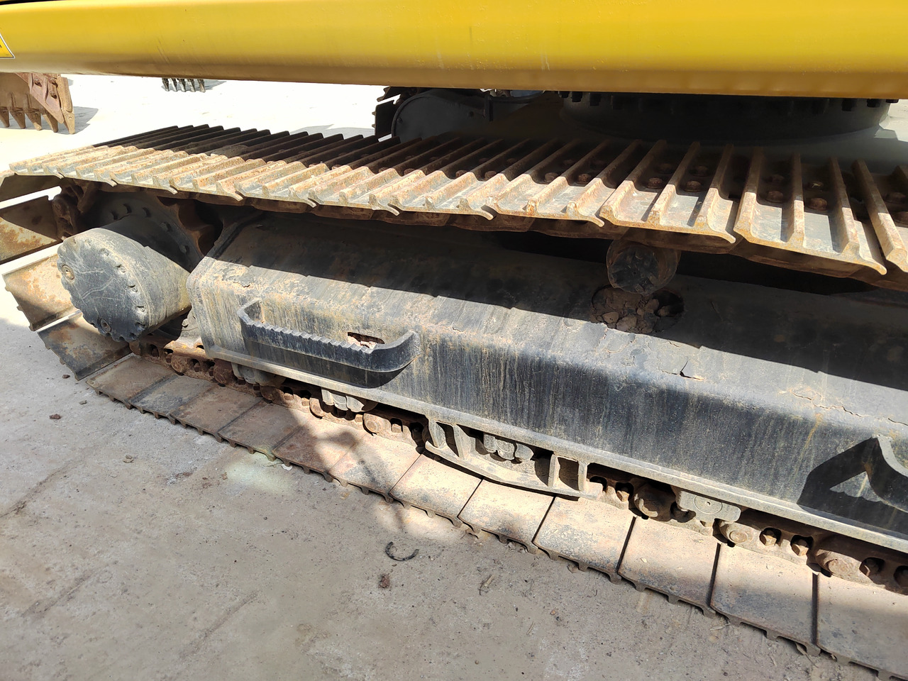 CATERPILLAR 318D - Pelle sur chenille: photos 5 CATERPILLAR 318D - Pelle sur chenille: photos 5