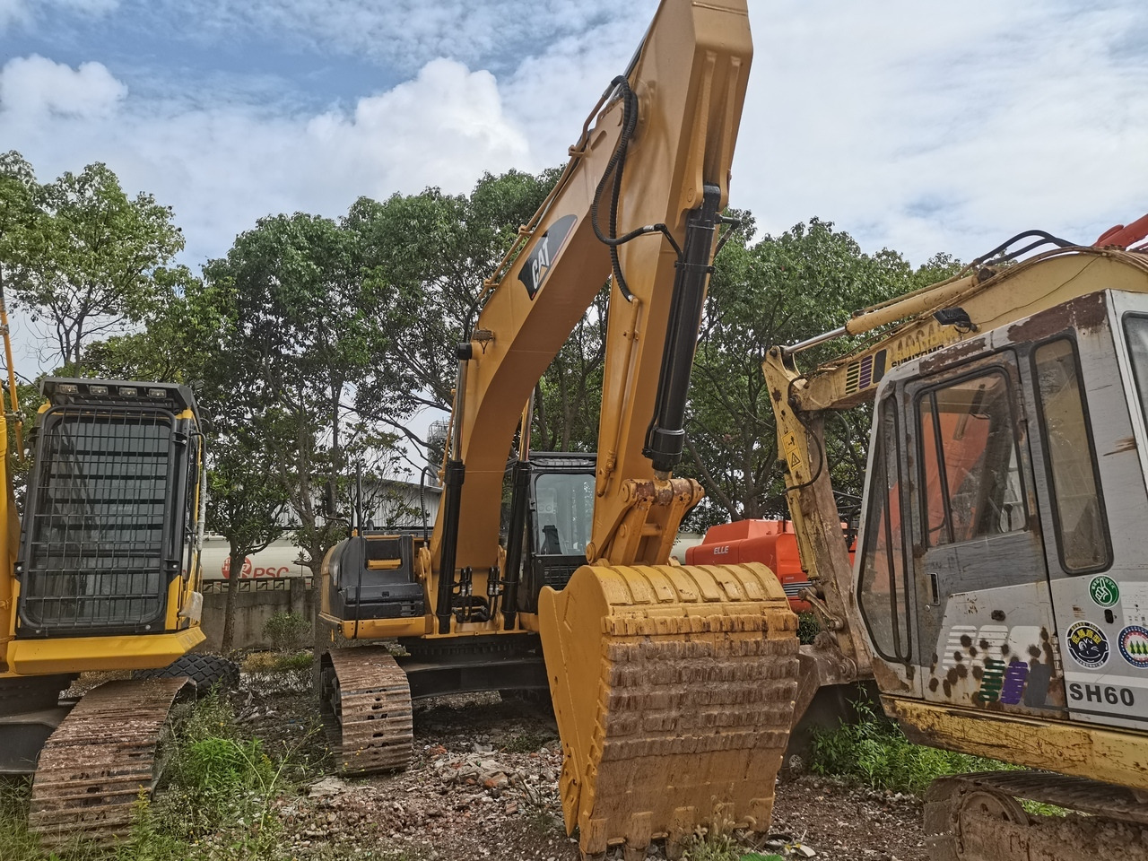 CATERPILLAR 325C-crawler excavator - Pelle sur chenille: photos 2 CATERPILLAR 325C-crawler excavator - Pelle sur chenille: photos 2