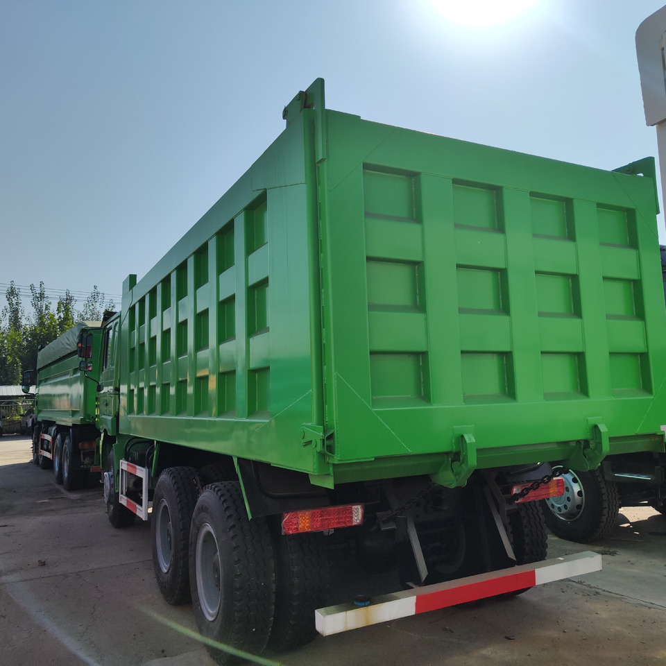 SHACMAN F3000 6x4 dump truck - Camion: photos 3 SHACMAN F3000 6x4 dump truck - Camion: photos 3