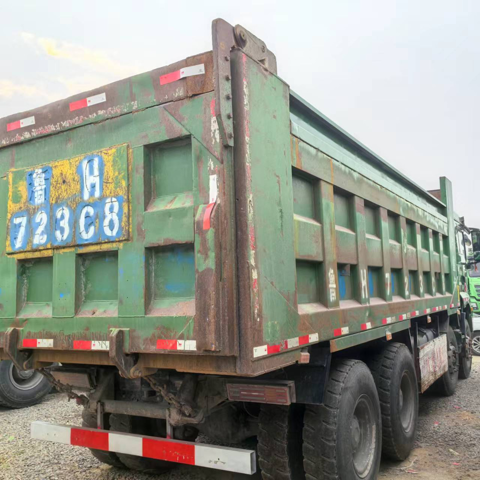 SHACMAN M3000 dump truck 8x4 - Camion: photos 3 SHACMAN M3000 dump truck 8x4 - Camion: photos 3