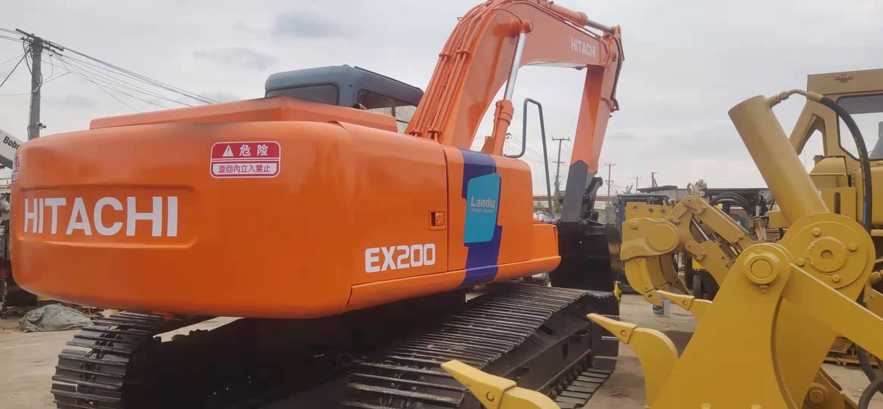 HITACHI EX200-2 - Pelle sur chenille: photos 2 HITACHI EX200-2 - Pelle sur chenille: photos 2