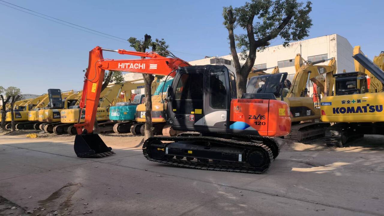 HITACHI ZX120 - Pelle sur chenille: photos 4 HITACHI ZX120 - Pelle sur chenille: photos 4