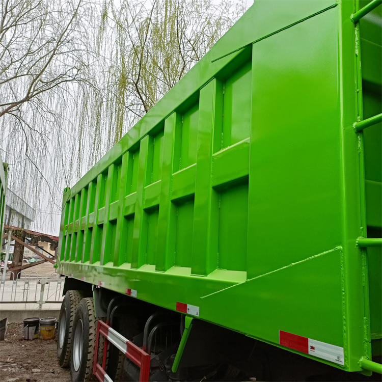 HOWO 8x4 375hp-HOWO Tipper - Camion benne: photos 3 HOWO 8x4 375hp-HOWO Tipper - Camion benne: photos 3