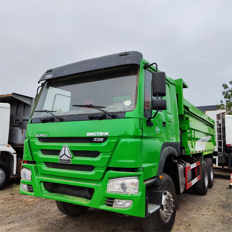 HOWO HOWO6x4 336-Tipper - Camion benne: photos 1 HOWO HOWO6x4 336-Tipper - Camion benne: photos 1