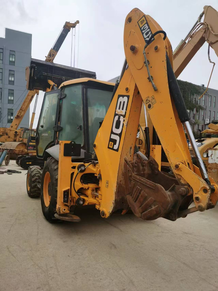 JCB 3CX - Tractopelle: photos 3 JCB 3CX - Tractopelle: photos 3