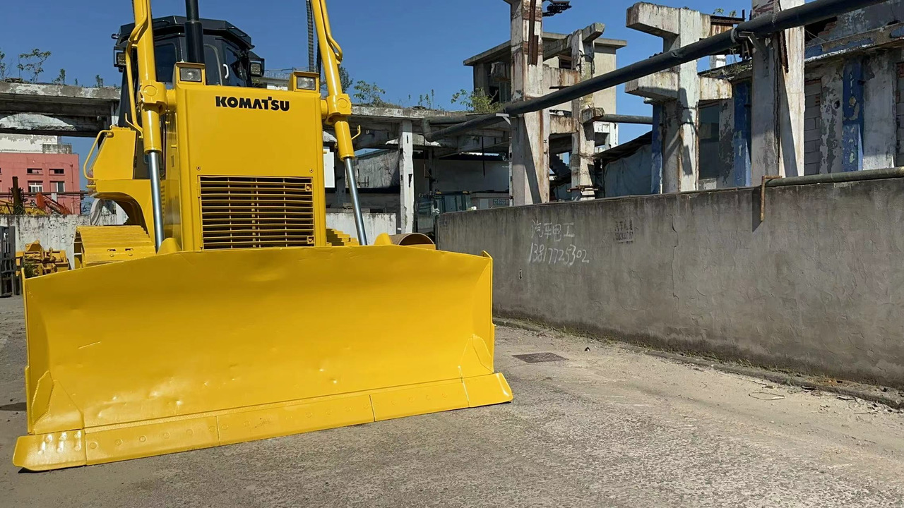 KOMATSU D85ESS-2 - Bulldozer: photos 4 KOMATSU D85ESS-2 - Bulldozer: photos 4