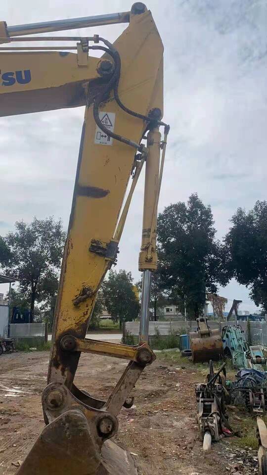 KOMATSU PC228US - Pelle sur chenille: photos 5 KOMATSU PC228US - Pelle sur chenille: photos 5