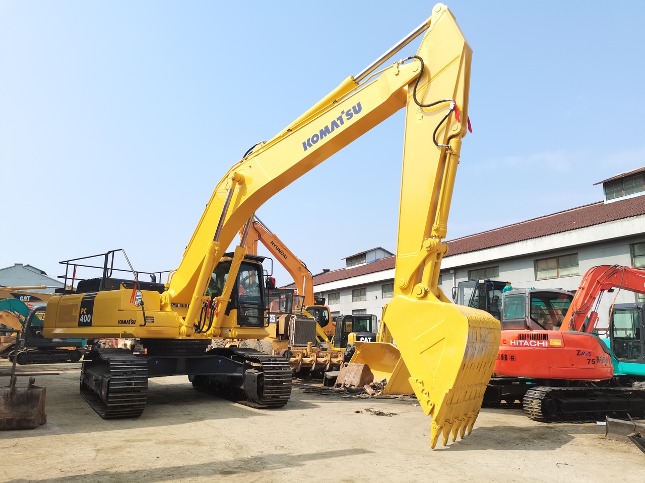 KOMATSU PC400-7 - Pelle sur chenille: photos 2 KOMATSU PC400-7 - Pelle sur chenille: photos 2