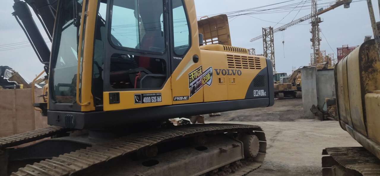 VOLVO EC240BLC - Pelle sur chenille: photos 2 VOLVO EC240BLC - Pelle sur chenille: photos 2