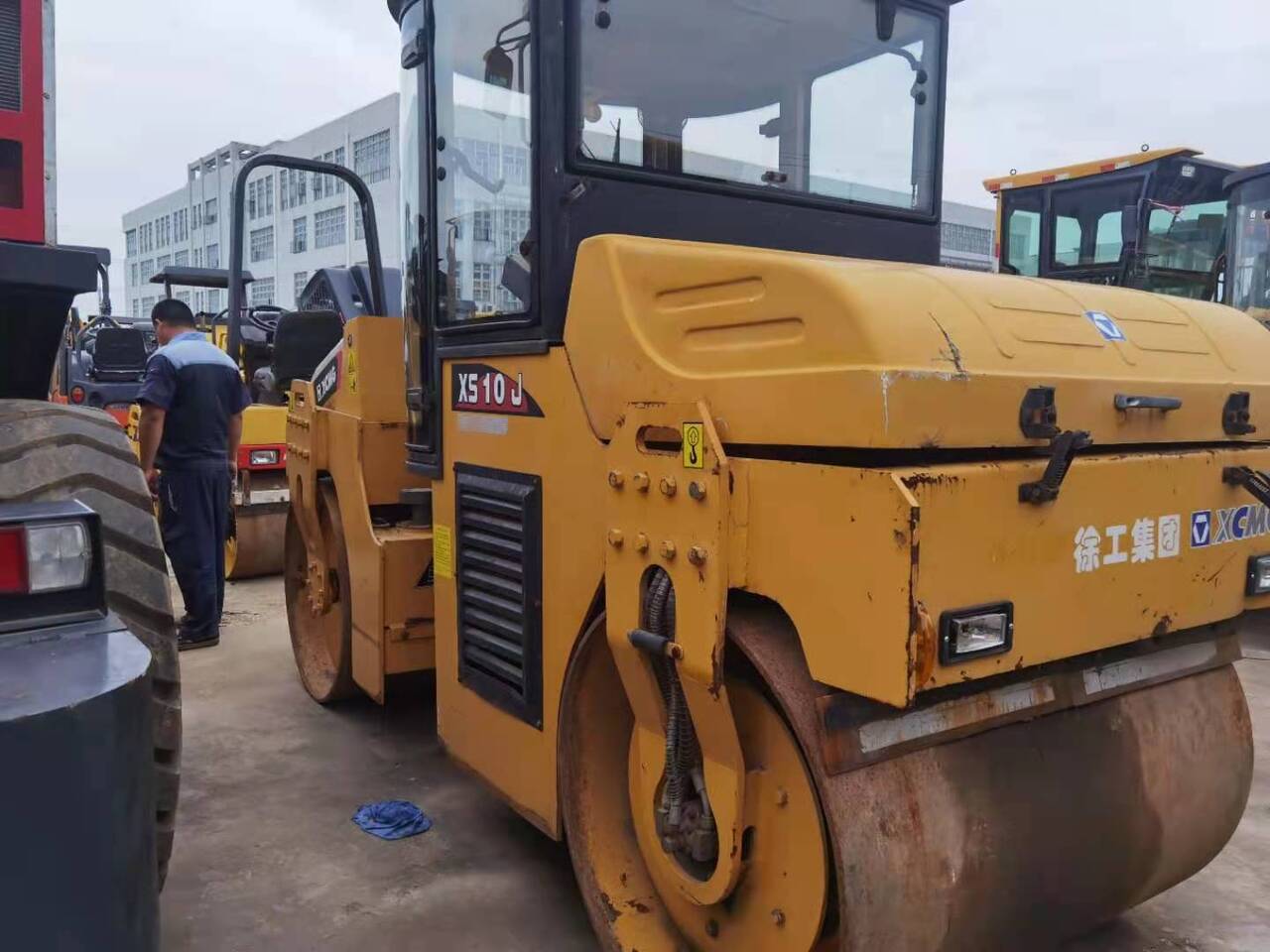 XCMG XS10J - Compacteur: photos 3 XCMG XS10J - Compacteur: photos 3