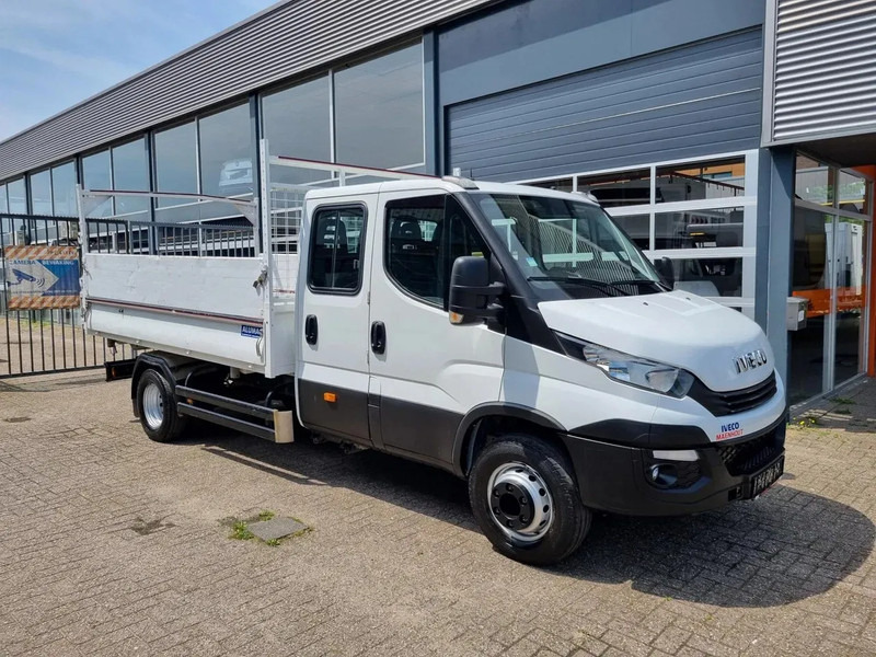 Iveco Daily 70C18/ Dreiseitenkipper/ Airco/ 7 Pers. - Camion benne: photos 3 Iveco Daily 70C18/ Dreiseitenkipper/ Airco/ 7 Pers. - Camion benne: photos 3