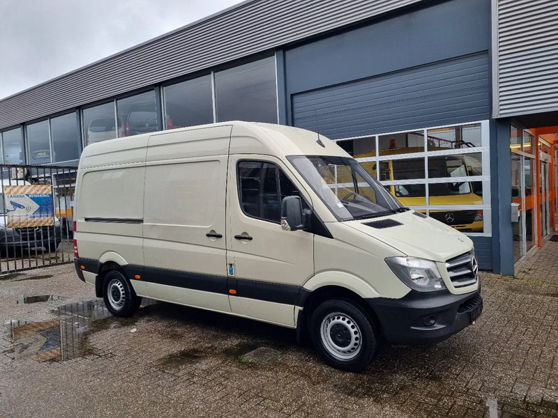Mercedes-Benz Sprinter 311 CDI L2H2 EURO 6 2.2 CDI RWD - Fourgon utilitaire: photos 1 Mercedes-Benz Sprinter 311 CDI L2H2 EURO 6 2.2 CDI RWD - Fourgon utilitaire: photos 1