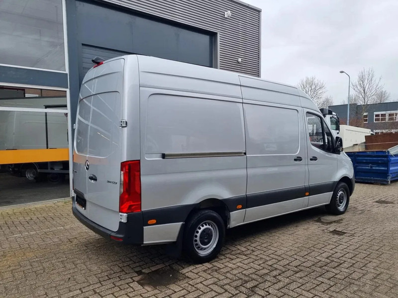 Mercedes-Benz Sprinter 314 CDI L2H2 EURO 6/ Airco/ Navi/ Camera - Fourgon utilitaire: photos 3 Mercedes-Benz Sprinter 314 CDI L2H2 EURO 6/ Airco/ Navi/ Camera - Fourgon utilitaire: photos 3