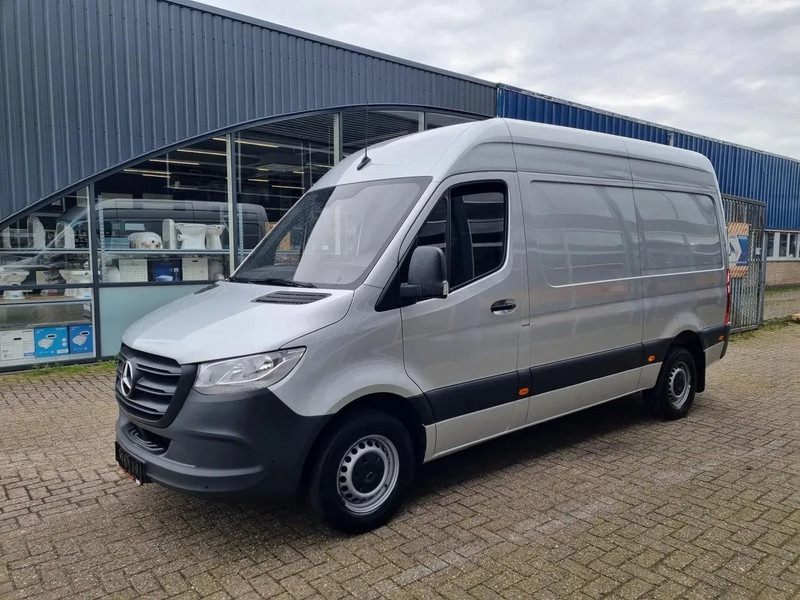 Mercedes-Benz Sprinter 314 CDI L2H2 EURO 6/ Airco/ Navi/ Camera - Fourgon utilitaire: photos 5 Mercedes-Benz Sprinter 314 CDI L2H2 EURO 6/ Airco/ Navi/ Camera - Fourgon utilitaire: photos 5