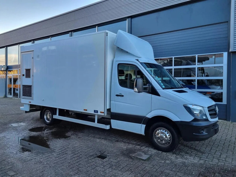 Mercedes-Benz Sprinter 513 CDI/ Foodtruck/ Verkoopwagen/ Camper - Camion magasin: photos 1 Mercedes-Benz Sprinter 513 CDI/ Foodtruck/ Verkoopwagen/ Camper - Camion magasin: photos 1