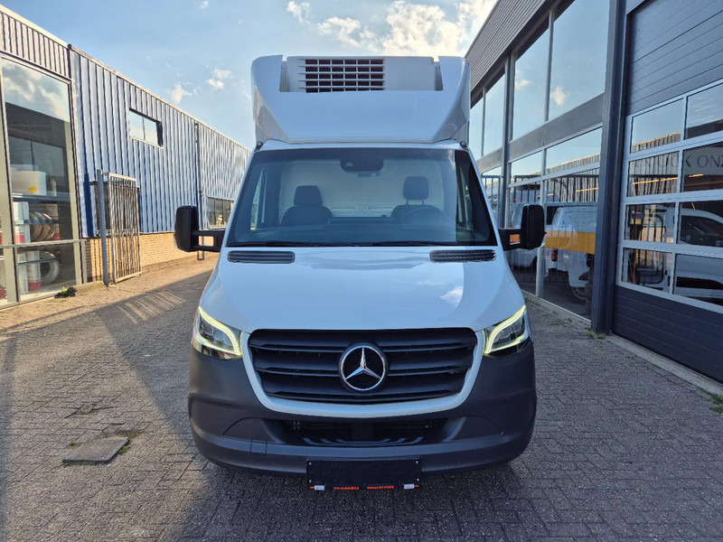 Mercedes-Benz Sprinter 519 CDI/ Kuhlkoffer/ TK V500 MAX MT/ -20+20 - Utilitaire frigorifique: photos 4 Mercedes-Benz Sprinter 519 CDI/ Kuhlkoffer/ TK V500 MAX MT/ -20+20 - Utilitaire frigorifique: photos 4