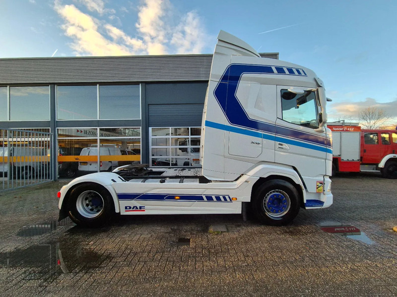 DAF XG 530/ 2022/ Retarder/ LED/ Park Airco/ Navi/ Full option - Tracteur routier: photos 2 DAF XG 530/ 2022/ Retarder/ LED/ Park Airco/ Navi/ Full option - Tracteur routier: photos 2