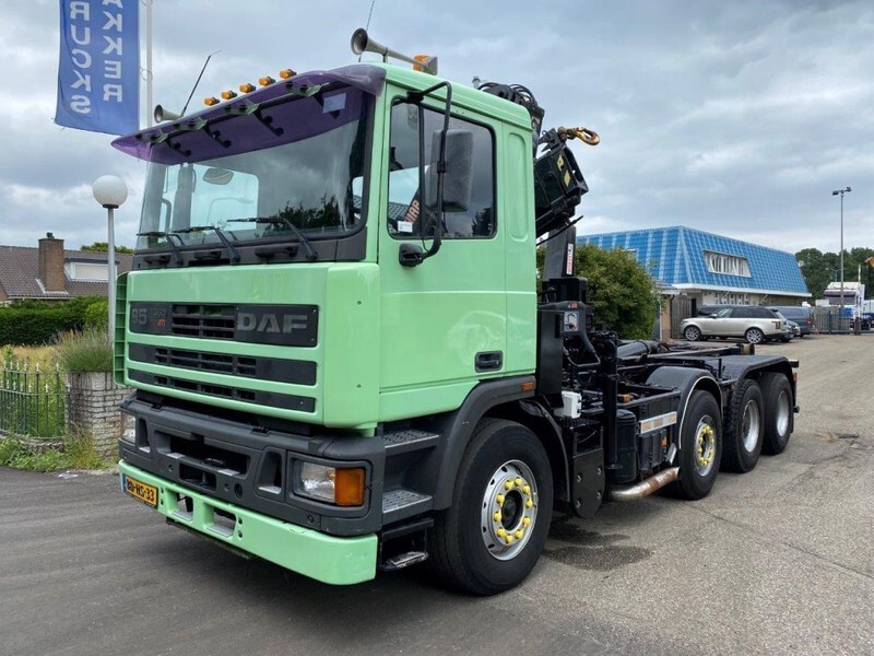 DAF 95 ATi 360 8X2 STEEL SPRING HIAB 166B-2 Duo - Camion grue: photos 5 DAF 95 ATi 360 8X2 STEEL SPRING HIAB 166B-2 Duo - Camion grue: photos 5