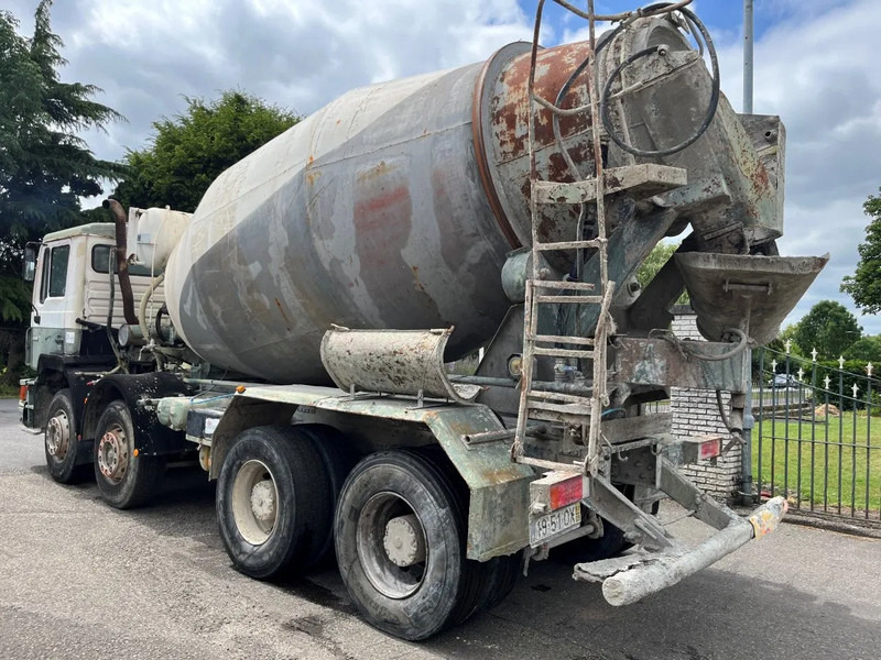 Camion malaxeur MAN 35.302 8x4 FULL STEEL SPRING MANUAL ZF GEARBOX !!! 6 CILINDER !!!: photos 10 Camion malaxeur MAN 35.302 8x4 FULL STEEL SPRING MANUAL ZF GEARBOX !!! 6 CILINDER !!!: photos 10