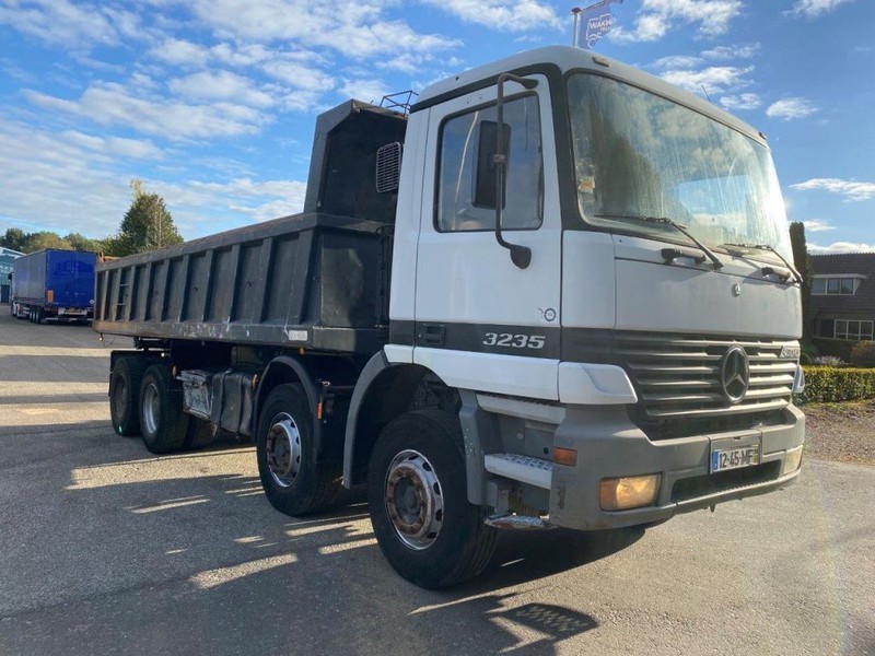 Mercedes-Benz 3235 8X4 MANUAL KIPPER ACTROS - Camion benne: photos 2 Mercedes-Benz 3235 8X4 MANUAL KIPPER ACTROS - Camion benne: photos 2