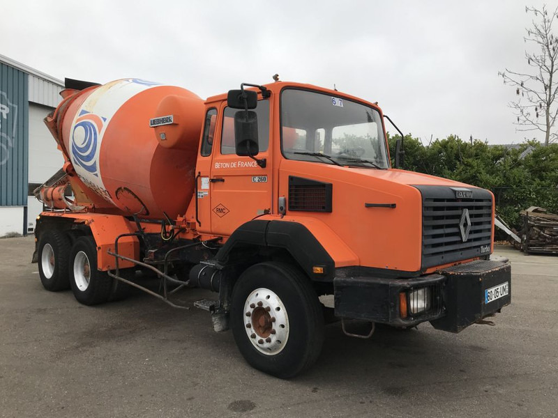 Renault C260 6X4 MANUAL STEEL - Camion malaxeur: photos 1 Renault C260 6X4 MANUAL STEEL - Camion malaxeur: photos 1
