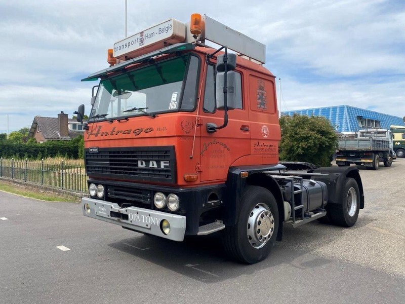 DAF 2300 NEW CONDITION DAF 2300 TRUCKHEAD - Tracteur routier: photos 1 DAF 2300 NEW CONDITION DAF 2300 TRUCKHEAD - Tracteur routier: photos 1
