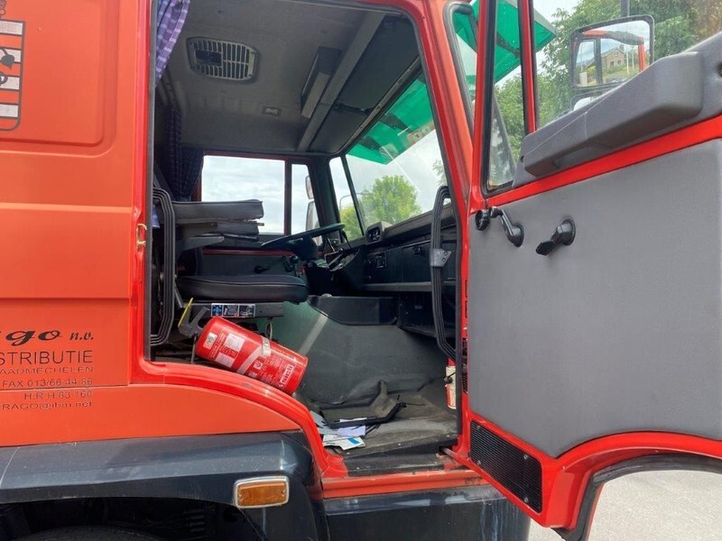 DAF 2300 NEW CONDITION DAF 2300 TRUCKHEAD - Tracteur routier: photos 3 DAF 2300 NEW CONDITION DAF 2300 TRUCKHEAD - Tracteur routier: photos 3